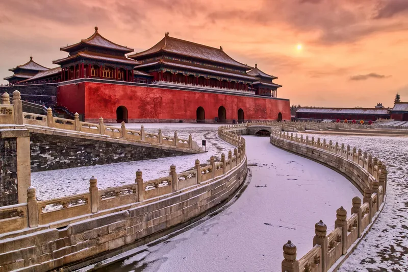 The same curve under snow at sunset